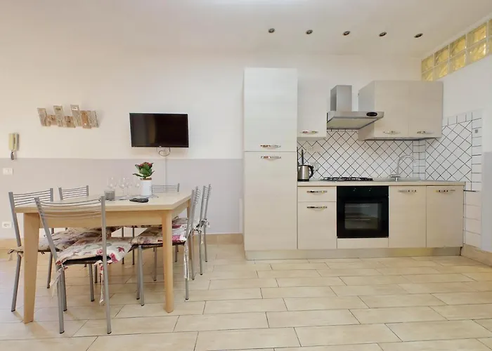 Vatican Spacious Apt With Terrace
